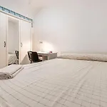 Amplio Piso En El Centro * Tarragona
